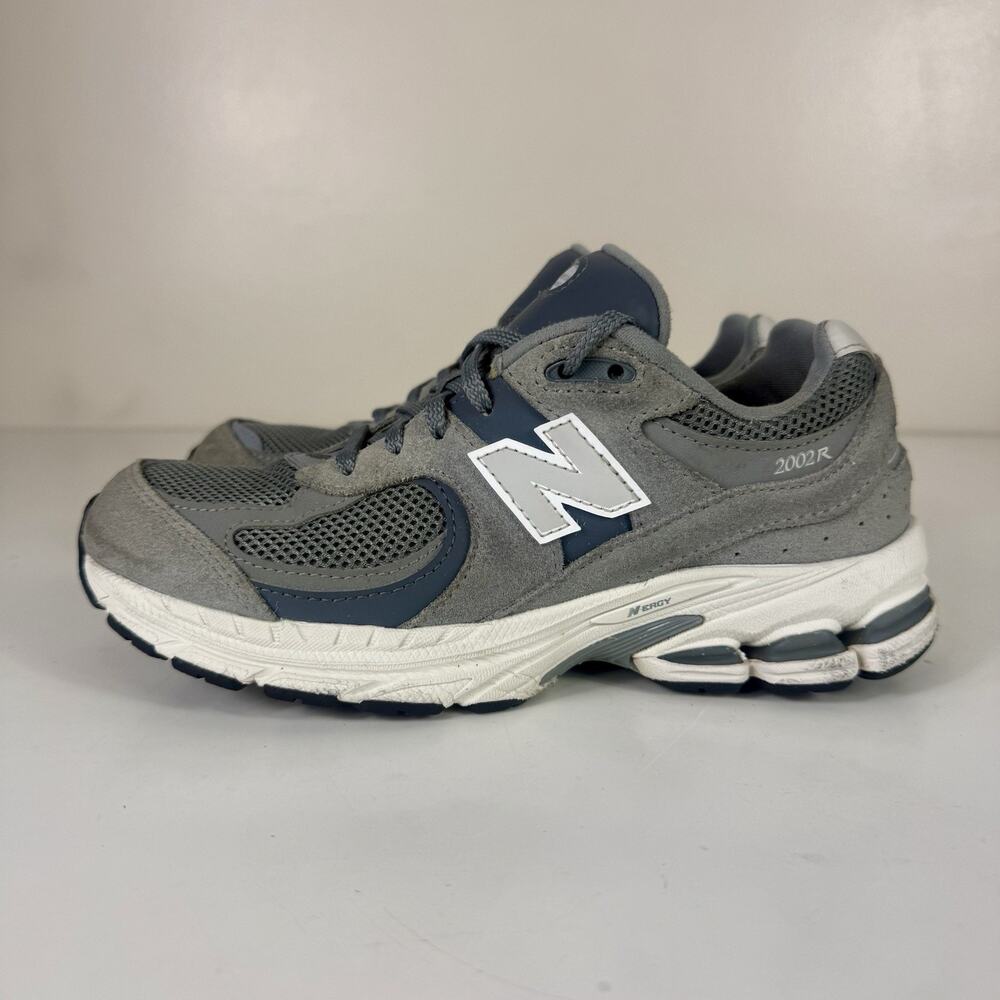 New Balance Steel Grey Orca M2002RST Running Shoes Men's 4 / Women's 5.5
